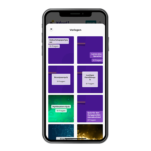 Smartphone mit geöffneter Kahoot-App, die verschiedene Vorlagen für Quiz und Spiele anzeigt.